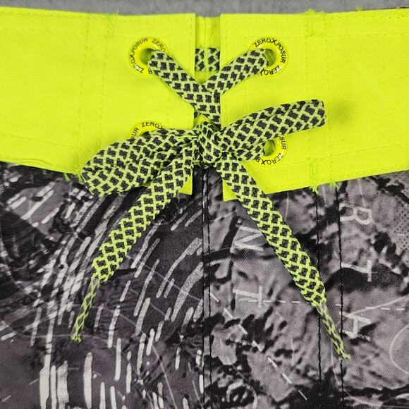 ZeroXposure Boys Youth Swim Trunks with Goggles NWT Inner Lining UPF 50 size 8 - Picture 3 of 11